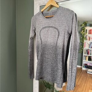lululemon athletica Ombre Gray Swiftly Tech Long Sleeve Top Women’s size 8